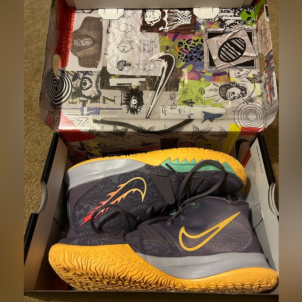 7Y Basketball Shoes